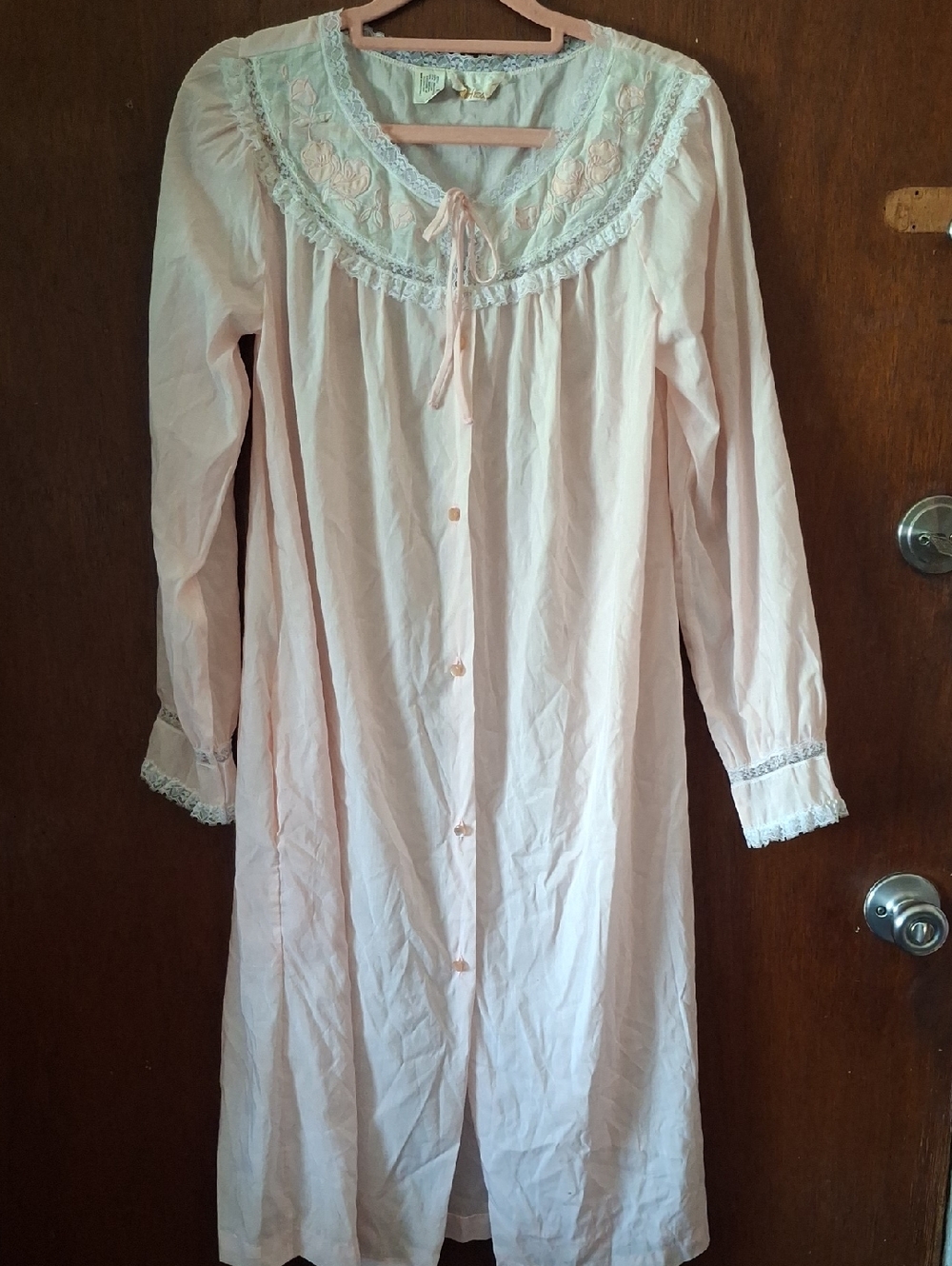 Women's Lace-Trimmed Long Sleeve Sleep Robe Pale Pink White Embroidery Vintage